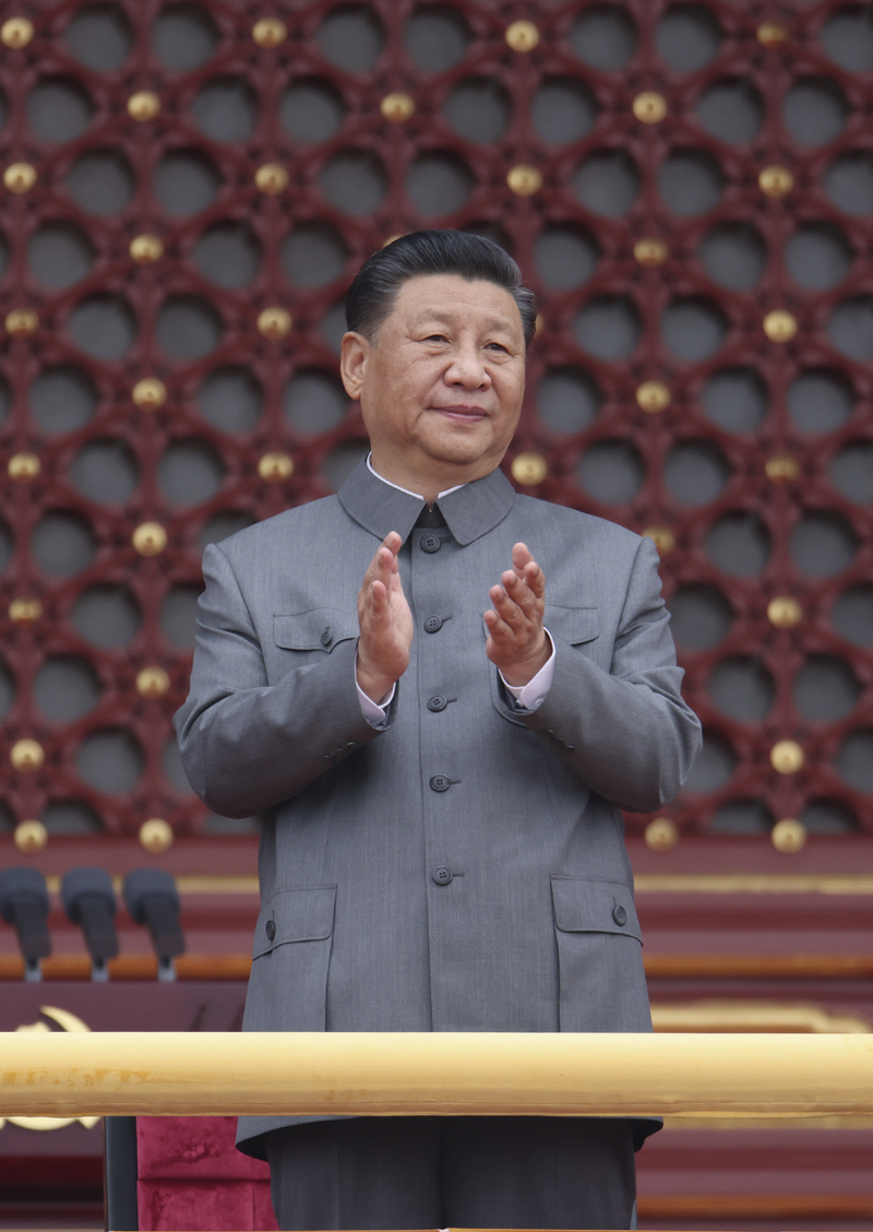 　　2021年7月1日，庆祝中国共产党成立100周年大会在北京天安门广场隆重举行。中共中央总书记、国家主席、中央军委主席习近平发表重要讲话。这是习近平在天安门城楼上。 新华社记者 庞兴雷/摄